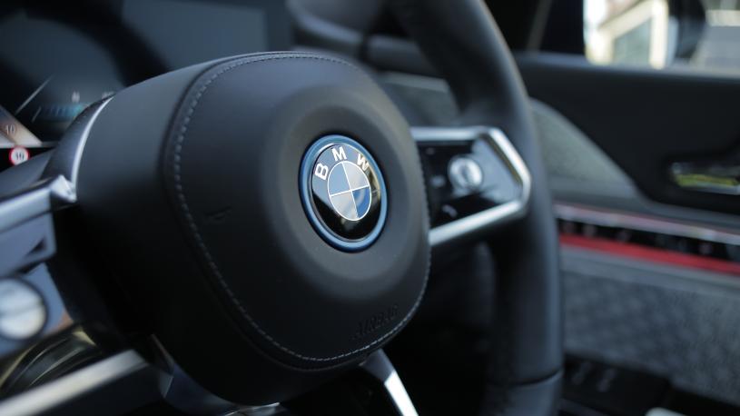 3424433 400kW xDrive60 Excellence 105.7kWh 4dr Auto