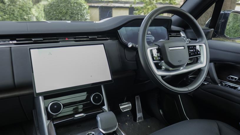 3437823 4.4 P615 V8 SV LWB 4dr Auto [Signature Suite]