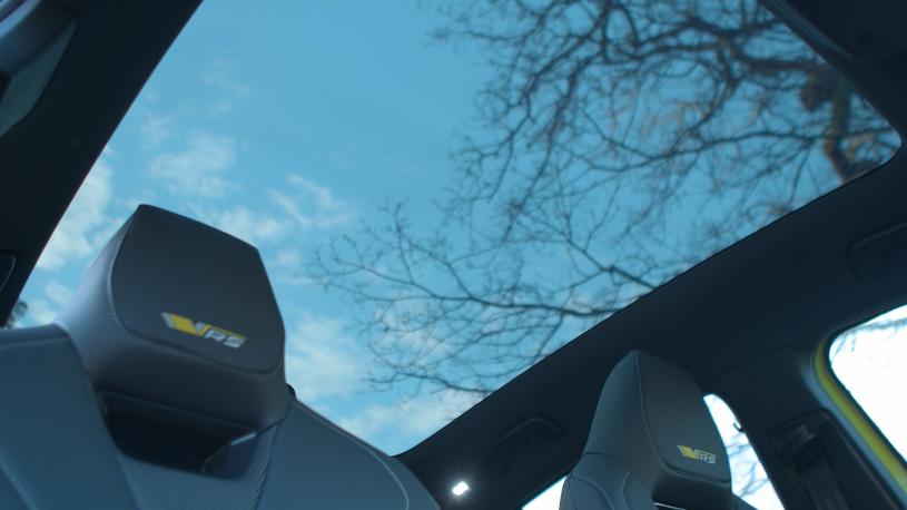 3434838 250kW vRS 82kWh 4x4 5dr Auto [Advanced]