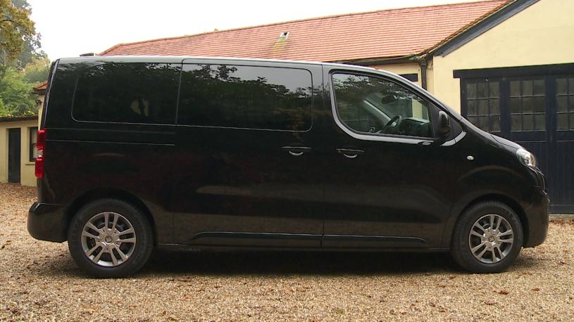 3430272 100kW Allure Standard [8 Seat] 75kWh 5dr Auto
