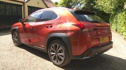 Lexus Ux Hatchback 300h 2.0 Premium 5dr CVT