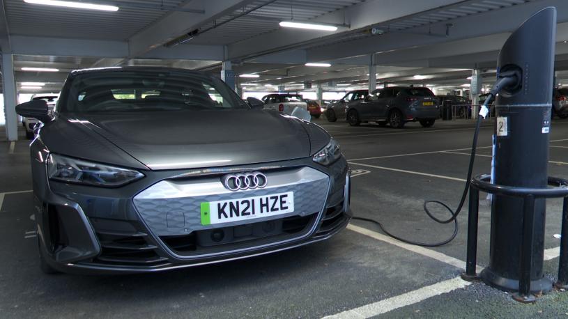 3417832 435kW 105kWh S 4dr Auto