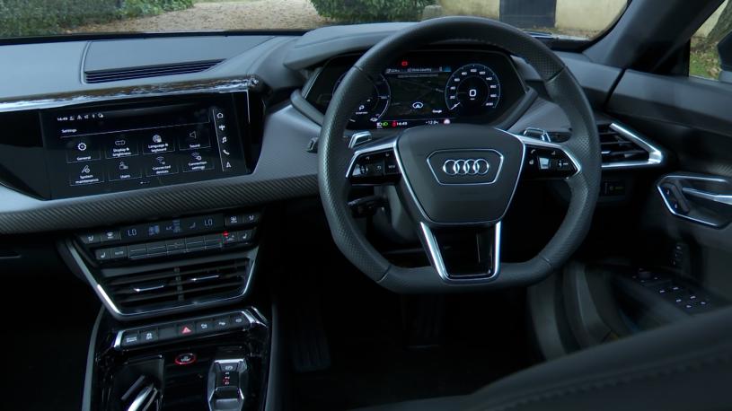 3417829 500kW 105kWh Carbon Black 4dr Auto