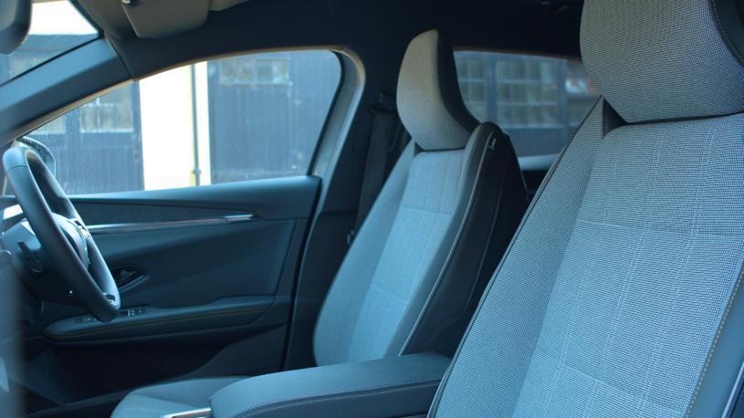 3436710 EV60 160kW Techno Esprit Alpine 60kWh 5dr Auto