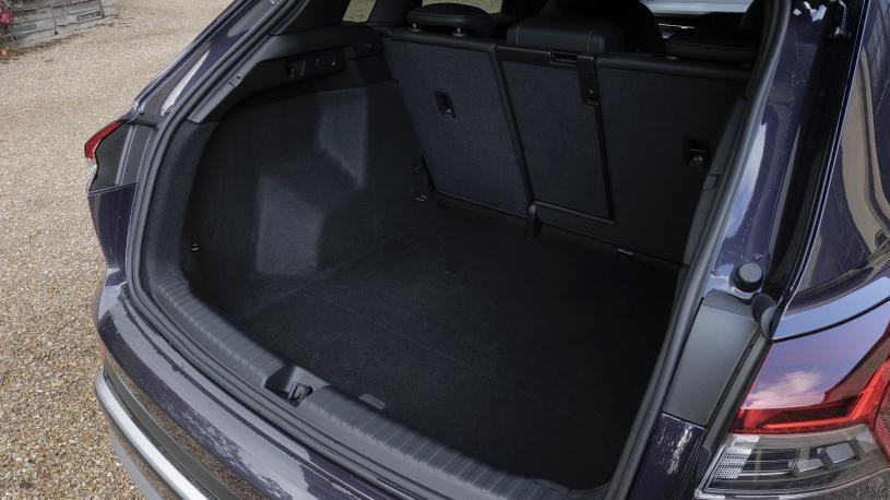 3436580 150kW 40 63kWh Black Edition 5dr Auto [Tech Pro]