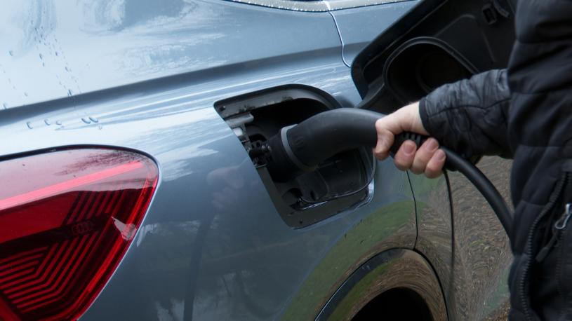 3436571 150kW 40 63kWh Black Edition 5dr Auto [Tech Pro]