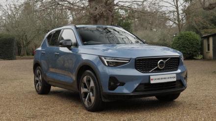 Volvo XC40 2.0 B3P Plus Pro Black Edition 5dr Auto