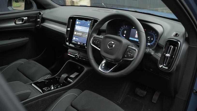 3436856 2.0 B4P Plus Pro Dark 5dr Auto