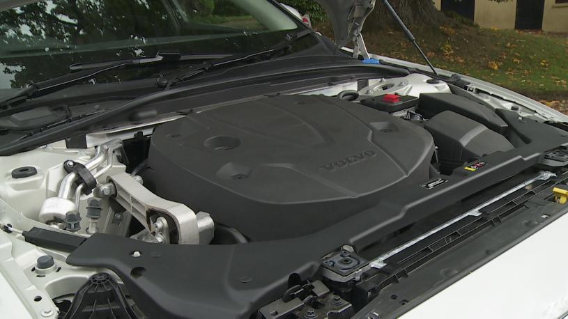 3413413 2.0 B4P Plus Dark 5dr Auto [7 speed]
