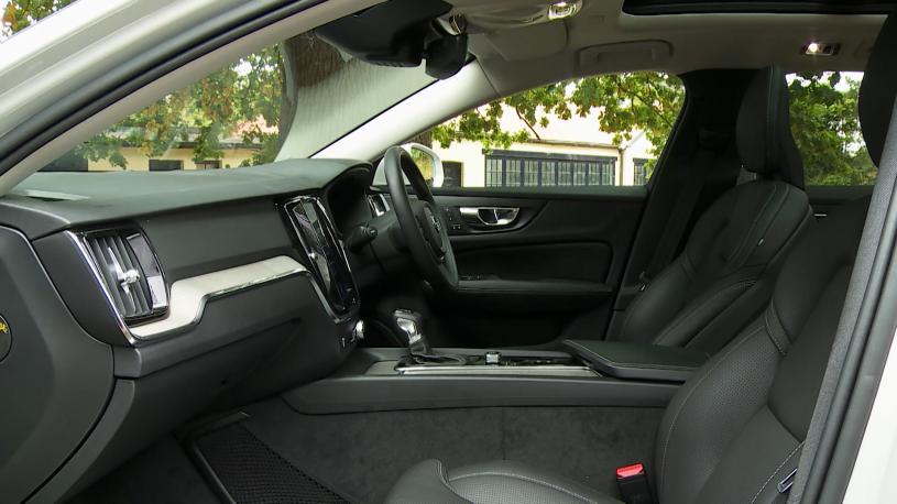 3413413 2.0 B4P Plus Dark 5dr Auto [7 speed]