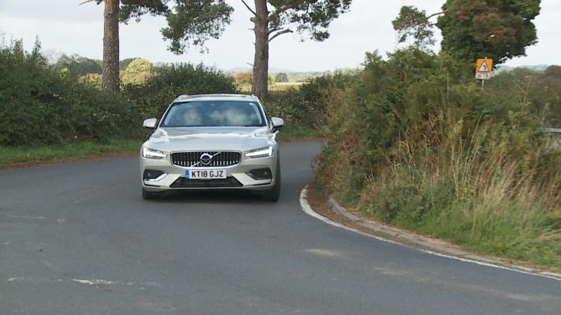 3413413 2.0 B4P Plus Dark 5dr Auto [7 speed]