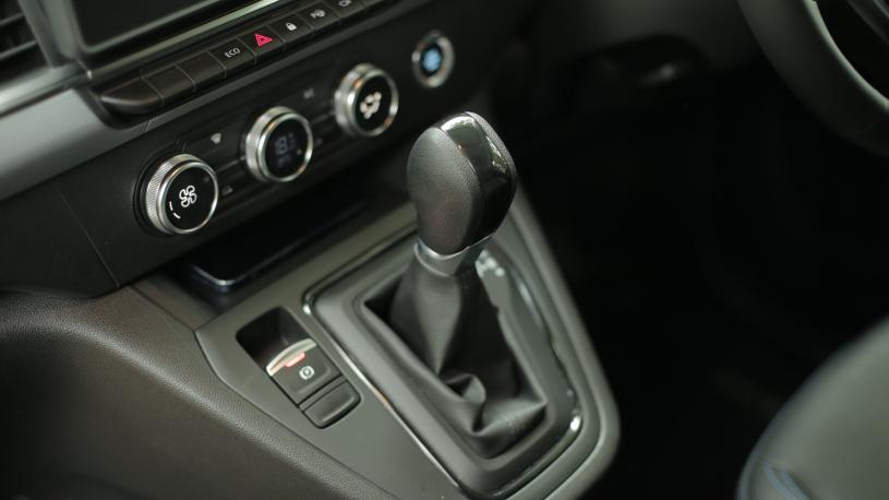 3429517 90kW Tekna Crew Van Auto 45kWh
