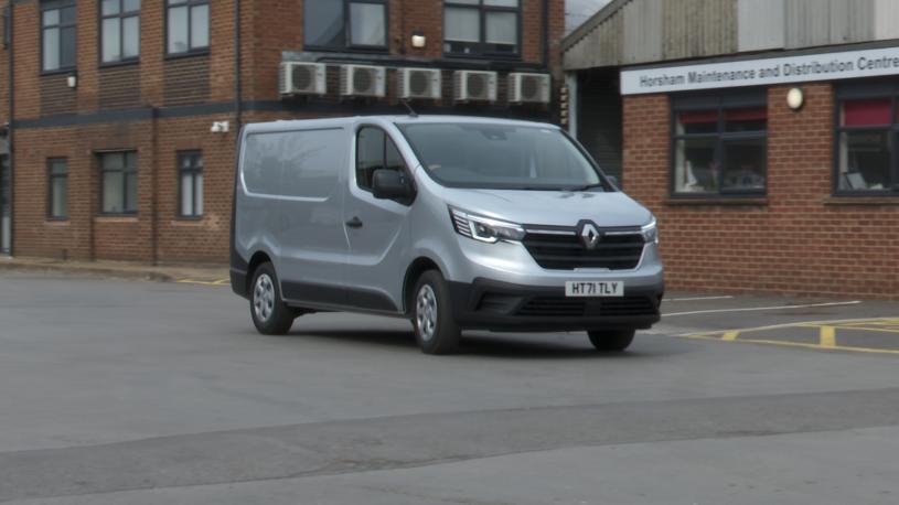 3429569 LL30 Blue dCi 150 Extra [Safety] Crew Van