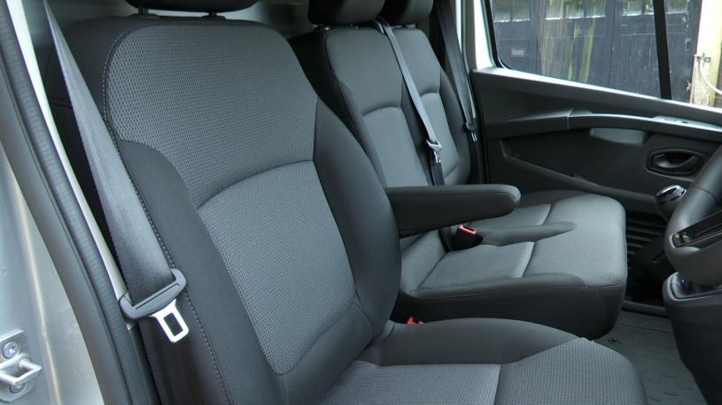 3429569 LL30 Blue dCi 150 Extra [Safety] Crew Van