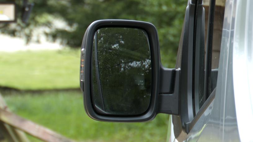 3429574 LL30 Blue dCi 170 Extra Sport[Safety] Crew Van EDC