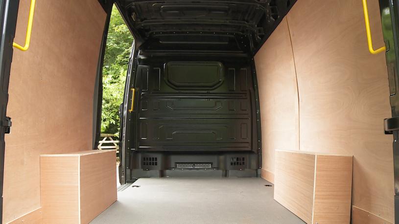3432513 2.0 TDI 140PS Commerce Bus Extra H/Roof Van Auto
