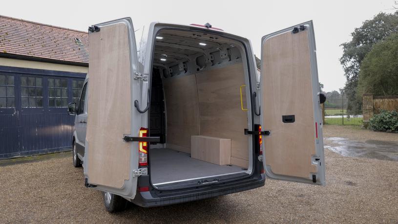 3432589 2.0 TDI 163PS HDE Commerce Bus Extra H/Roof Van
