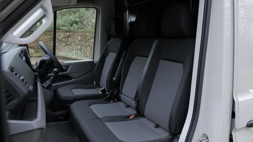 3432573 2.0 TDI 177PS Commerce Bus Extra H/Roof Van Auto