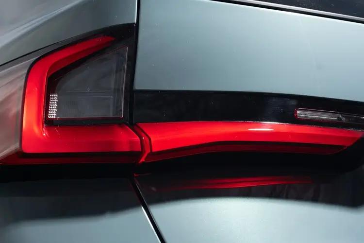 3440110 150kW eDrive20 xLine 65kWh 5dr Auto