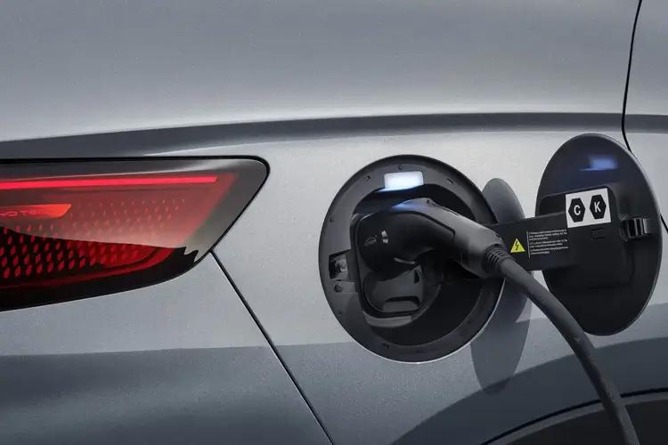 3440376 1.5 DM-i AWD Design 5dr Auto