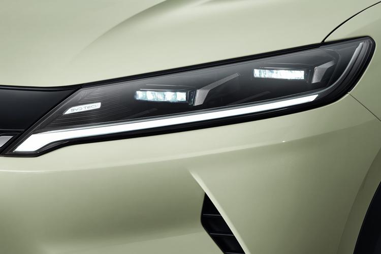 3470818 150kW Comfort 65kWh 5dr Auto