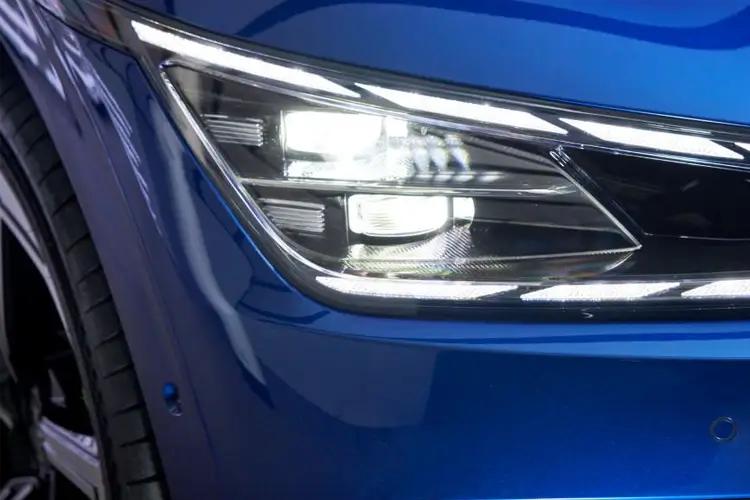 3440989 166kW GT Line 84kWh 5dr Auto