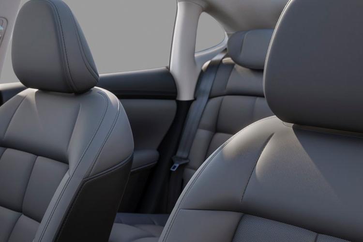 3449178 300kW Long Range 100kWh 5dr Auto