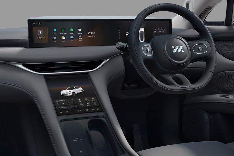 3449178 300kW Long Range 100kWh 5dr Auto