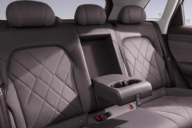 3452809 180kW SE EV Long Range 77kWh 5dr Auto