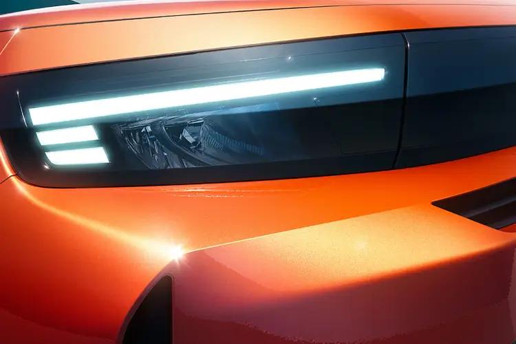 3463585 83kW Ultimate 54kWh Extended Range 5dr Auto